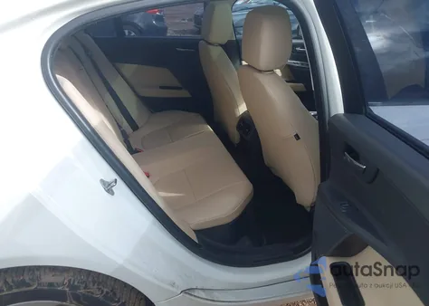 2017 Jaguar Xe 25T из США, поврежденный, VIN SAJAR4BGXHA960347